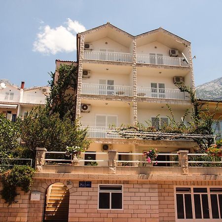 Villa Neda Макарска Экстерьер фото